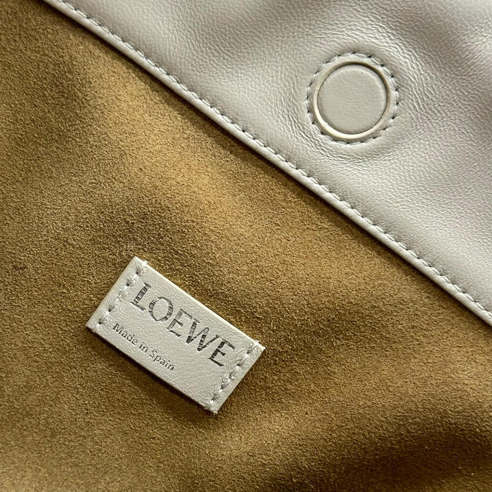 L0ew* Medium Flamenco purse in mellow nappa lambskin