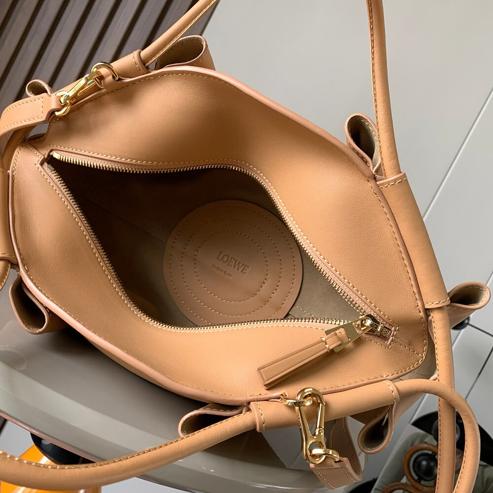 L0ew* Small Paseo bag in shiny nappa calfskin(high-end grade)