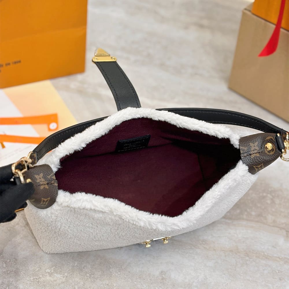 LV Pochette Mia(HIGH-END GRADE)