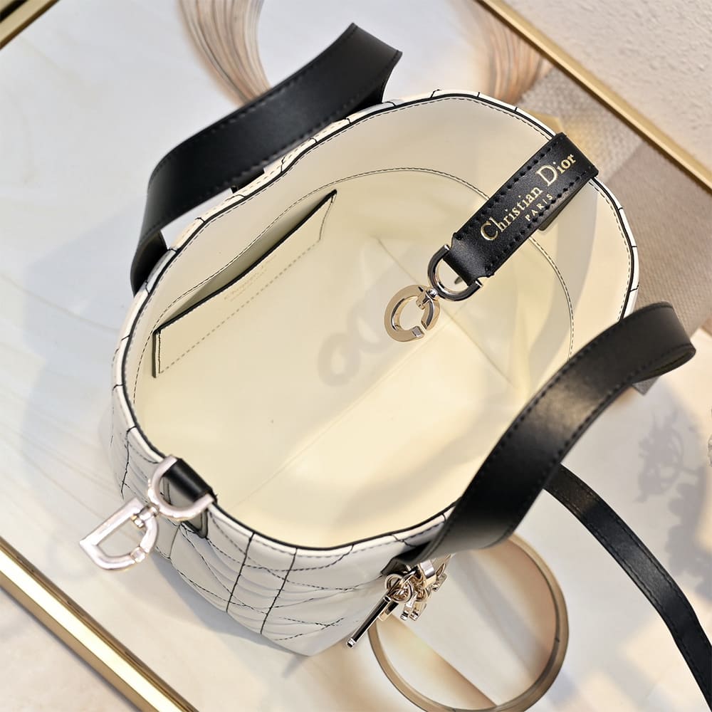 D10r Small D10r Toujours Vertical Tote Bag