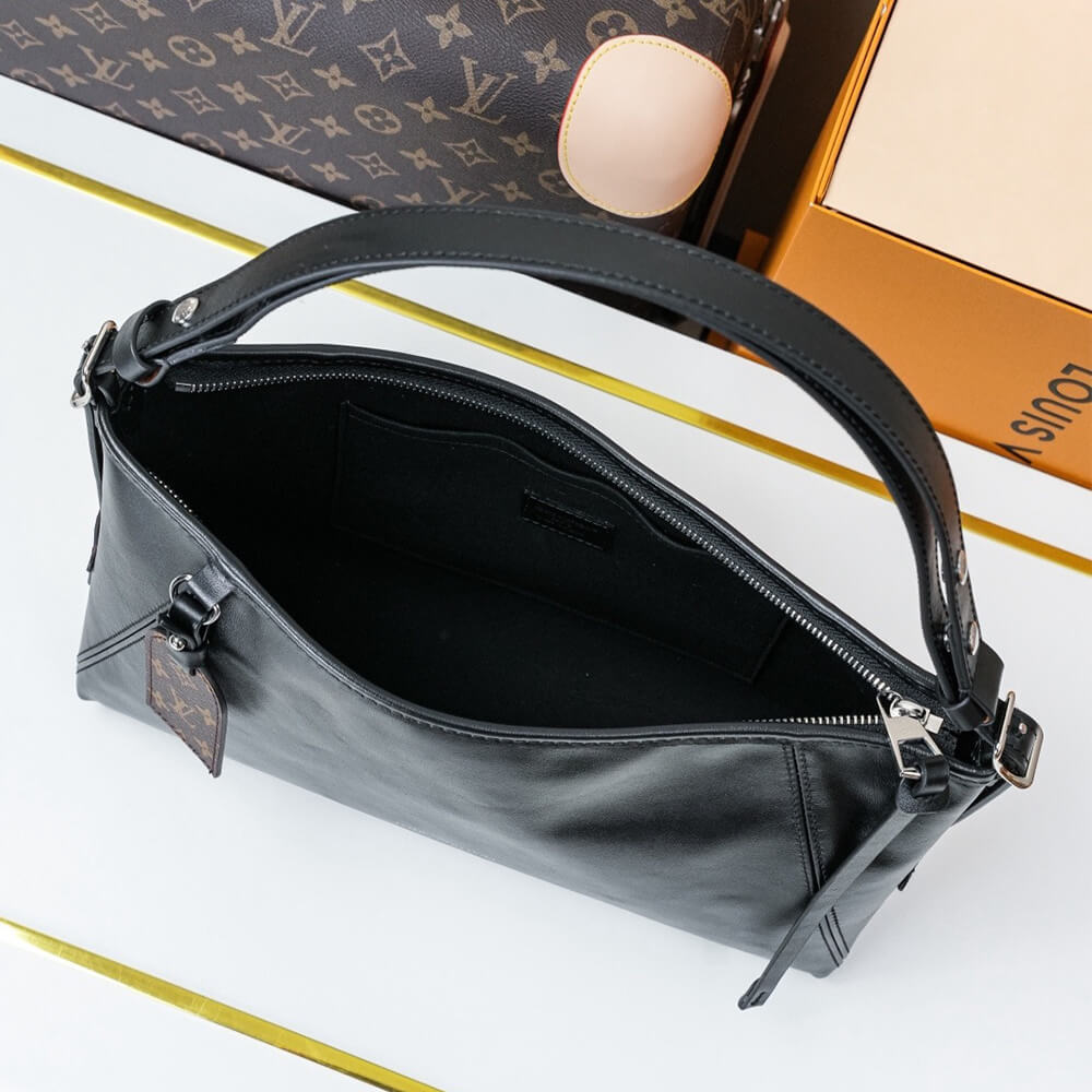 LV CarryAll East West