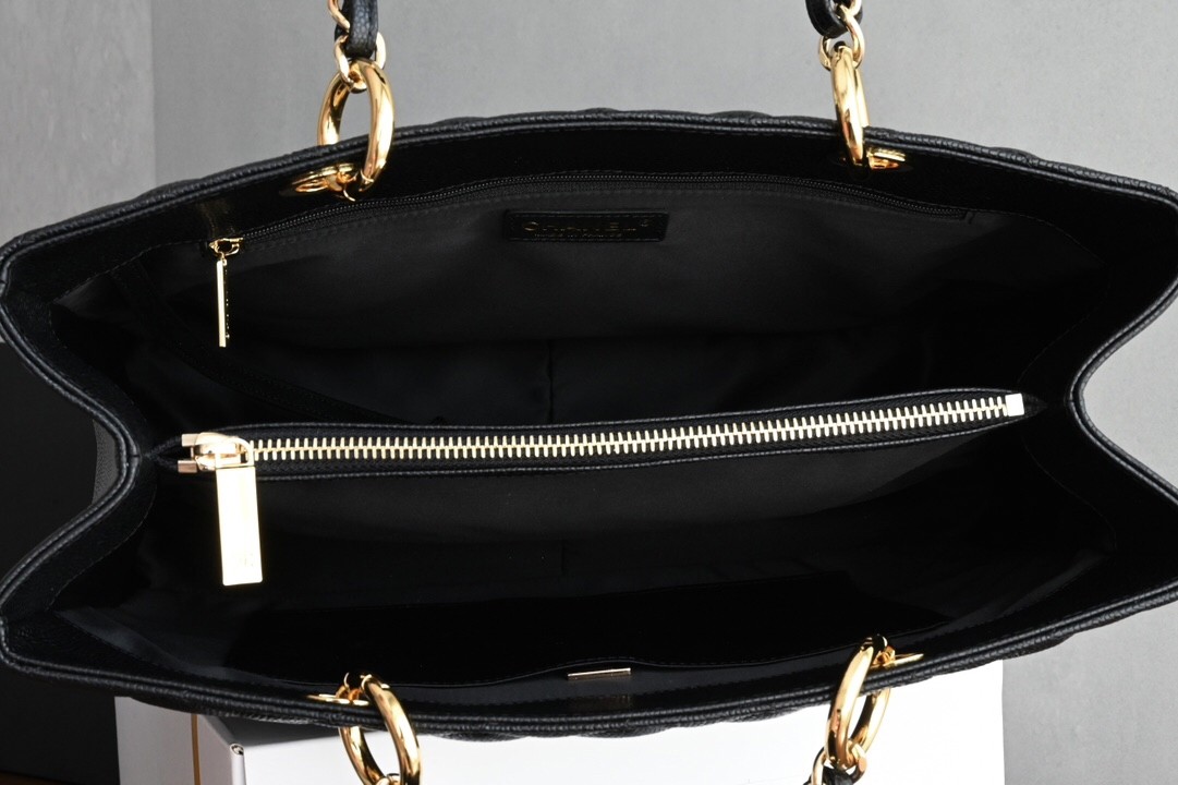 Ch**el Shopping Tote(HIGH-END GRADE)