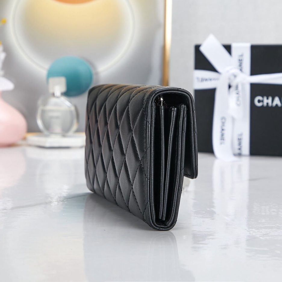 Ch**el classic long wallet