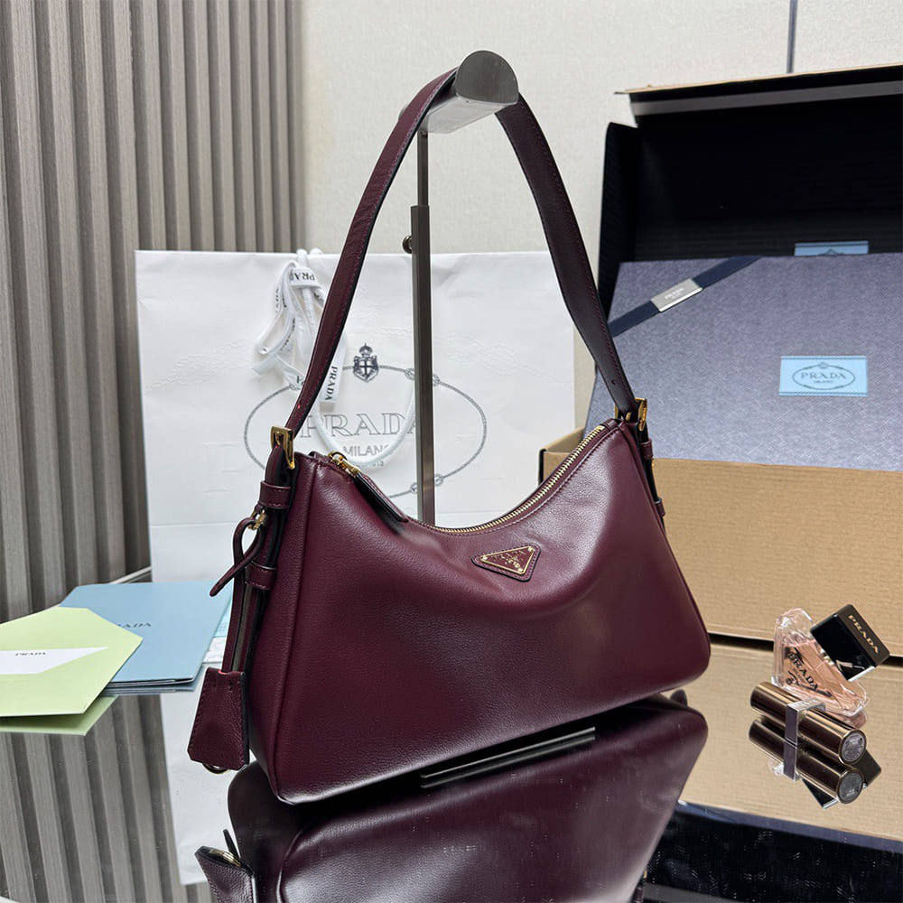 Pra*a Aimee medium leather shoulder bag