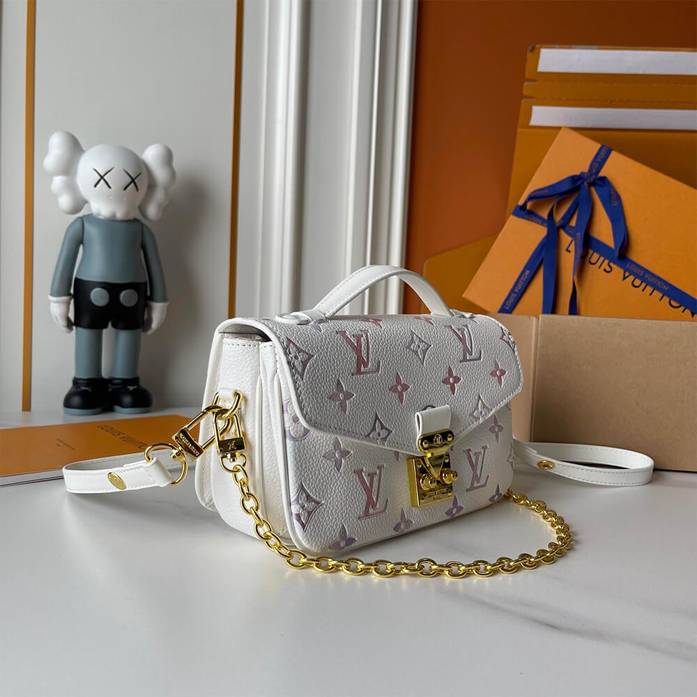 LV Pochette East West