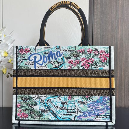 D10r Souvenir Medium D10r Book Tote
