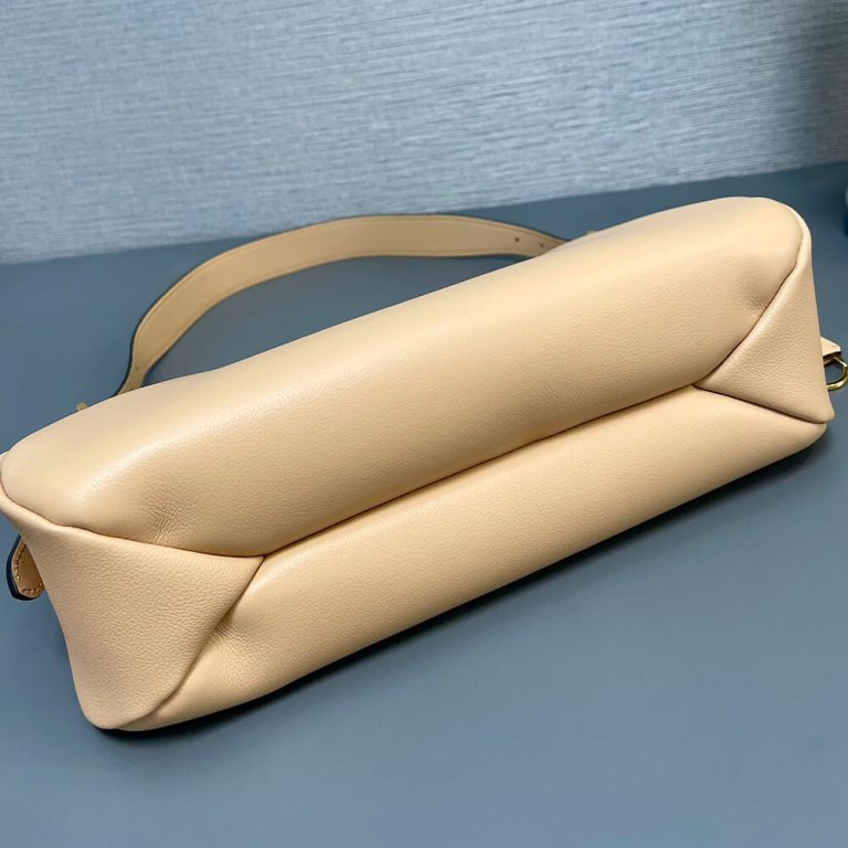 Pra*a Aimee medium leather shoulder bag