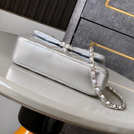 Ch**el Clutch with Chain(HIGH-END GRADE)
