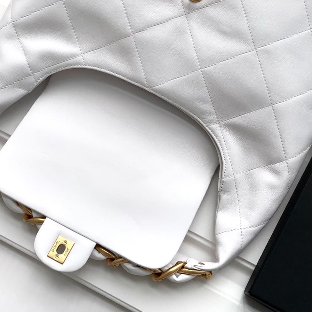 Ch**el Maxi Hobo Bag(high-end grade)