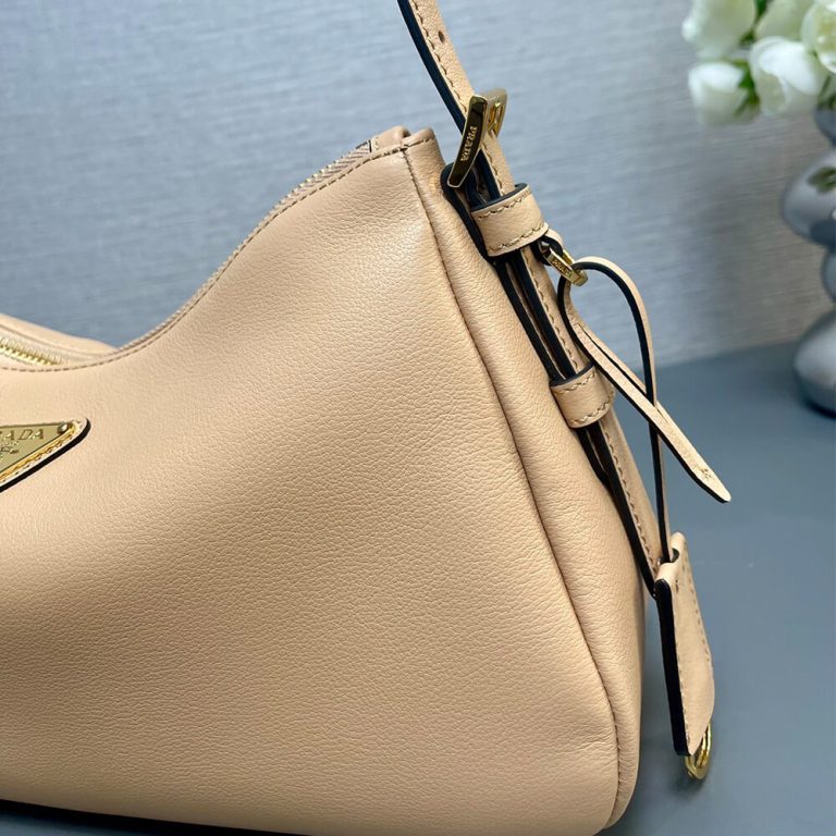 Pra*a Aimee medium leather shoulder bag
