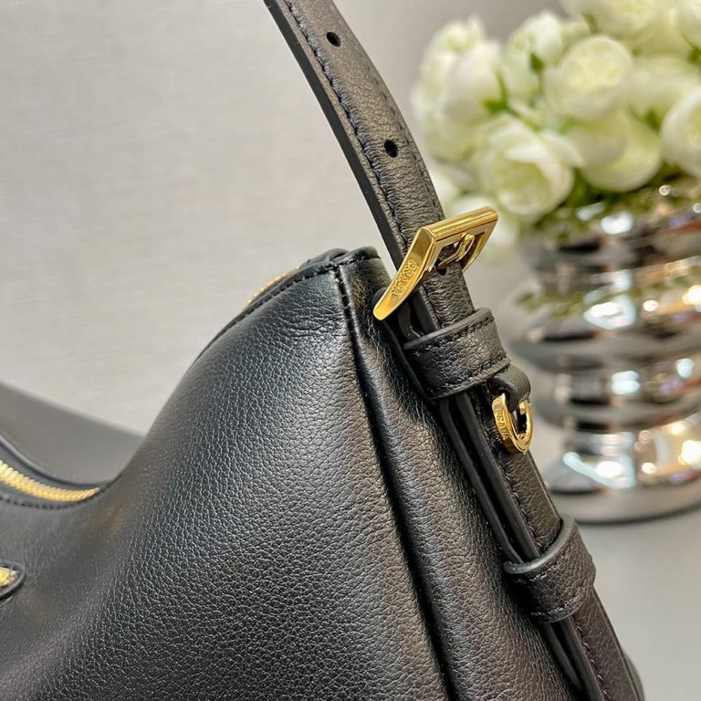 Pra*a Aimee medium leather shoulder bag