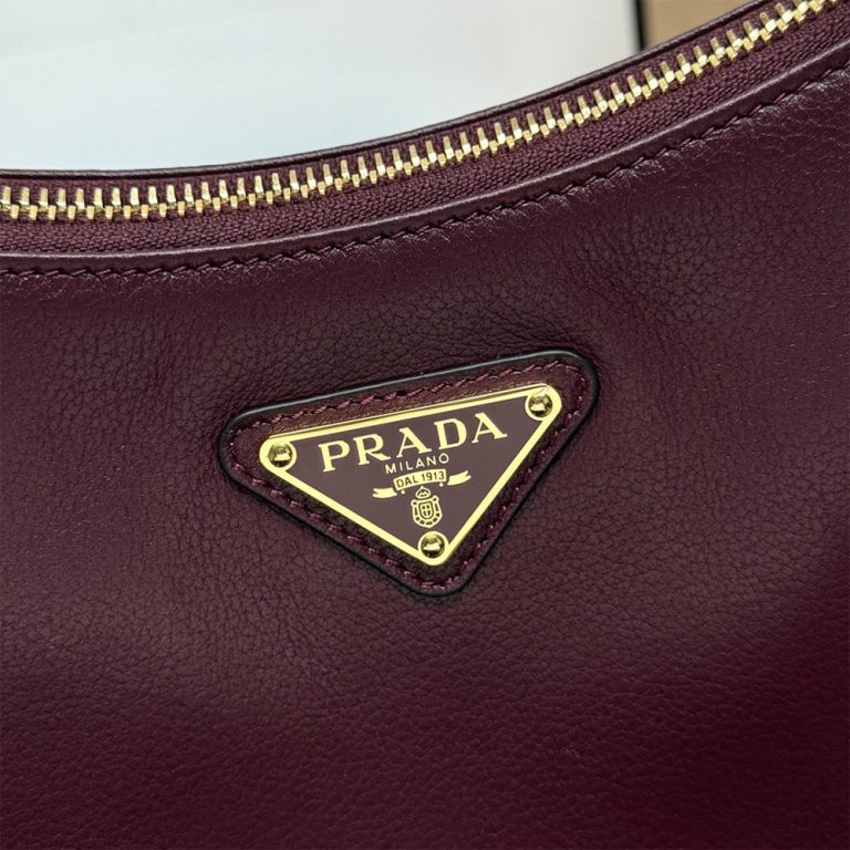 Pra*a Aimee medium leather shoulder bag