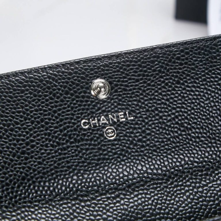 Ch**el classic long wallet