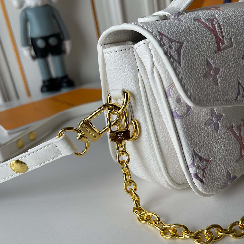 LV Pochette East West