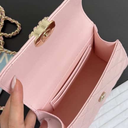 Ch**el Clutch With Chain(HIGH-END GRADE)