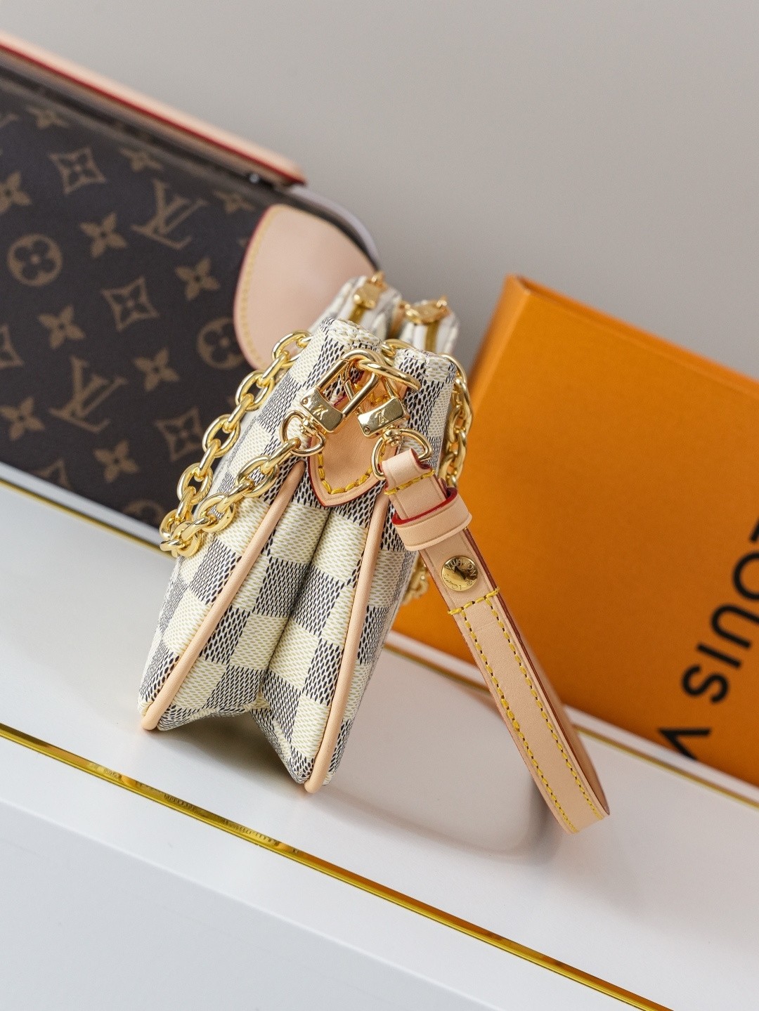 LV Pochette Liv(HIGH-END GRADE)